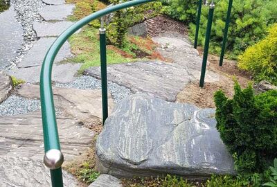 Flexo Geschwungener Handlauf im Garten